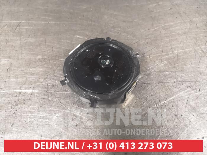 Gebruikte Sensor regen Nissan Leaf (ZE1) 39/40kWh Prijs € 25,00 Margeregeling aangeboden door V.Deijne Jap.Auto-onderdelen BV