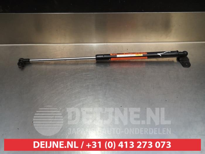 Daewoo Nubira Gasdemper links-achter O294050