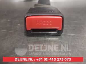 Suzuki Celerio Veiligheidsgordel Insteek midden-achter O486230 foto 2