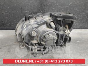 Kia Carens Headlight, right O486480 photo 3