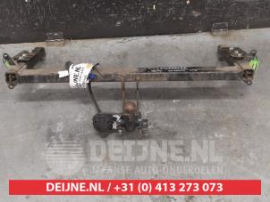 Kia Carens Trekhaak O486502 foto 2