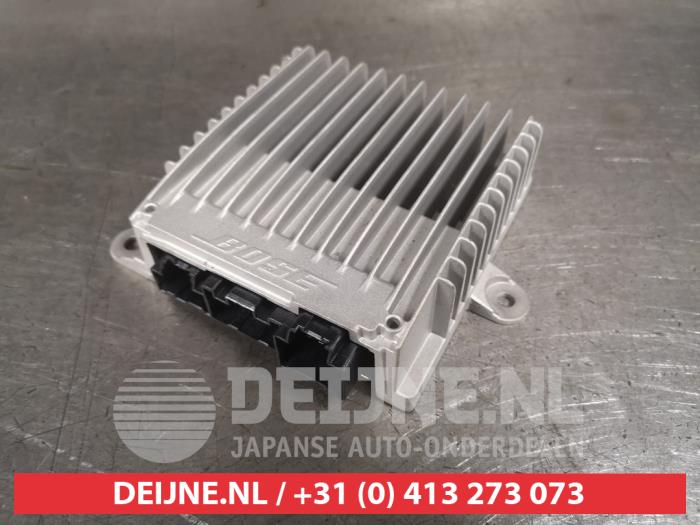 Mazda CX-3 Radio versterker O486839