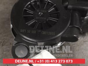 Mazda CX-3 Door window motor O486852 photo 3