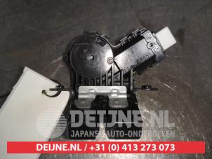 Honda Jazz Tailgate lock mechanism O487136 photo 2