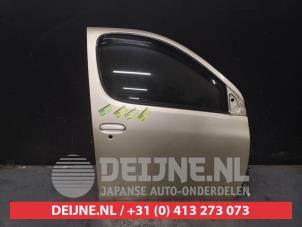 Toyota Yaris Verso Portier 4Deurs rechts-voor O487204 foto 2