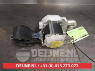 Toyota Avensis Front seatbelt, left O487338 photo 2