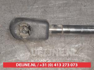 Toyota Corolla Gasdemper rechts-achter O487822 foto 3