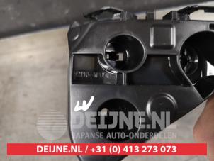 Toyota Hilux Bumpersteun links-voor O487909 foto 3