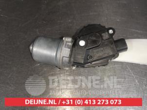 Toyota Prius Ruitenwissermotor voor O487963 foto 2
