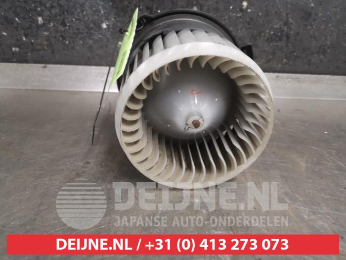 Mitsubishi Colt Heating and ventilation fan motor O488003