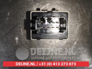 Lexus CT 200h Indicator relay O488053 photo 2