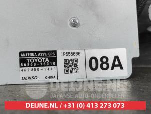 Lexus CT 200h GPS antenna O488159 photo 3