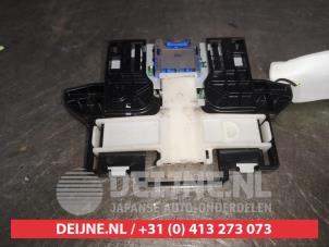 Gebruikte GPS Antenne Toyota Corolla (E21/EA1/EH1) 1.8 16V Hybrid Prijs € 75,00 Margeregeling aangeboden door V.Deijne Jap.Auto-onderdelen BV