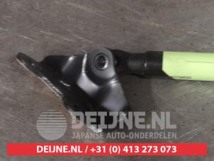 Toyota Corolla Gasdemper rechts-achter O488394 foto 2