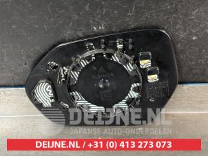 Toyota Corolla Mirror glass, right O488449 photo 2