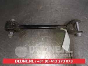 Toyota Corolla Querlenker rechts hinten O488462 foto 2