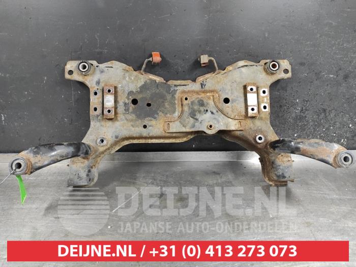 Gebruikte Subframe Mazda 3 Sport (BK) 1.3i 16V Prijs op aanvraag aangeboden door V.Deijne Jap.Auto-onderdelen BV