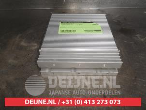 Toyota Auris Radio amplifier O488710 photo 2