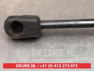 Suzuki SX-4 Gasdemper rechts-achter O295336 foto 3