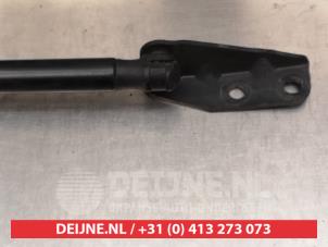 Suzuki SX-4 Gasdemper rechts-achter O295336 foto 2