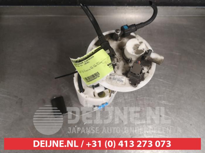 Gebruikte Tank element Pomp Kia Rio III (UB) 1.4 CRDi 16V Prijs € 35,00 Margeregeling aangeboden door V.Deijne Jap.Auto-onderdelen BV