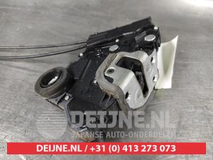 Toyota Yaris Türschlossmechanik 4-türig links vorne O488931 foto 2