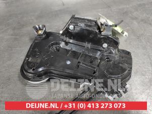 Honda Civic Door lock mechanism 4-door, front left O489134 photo 2
