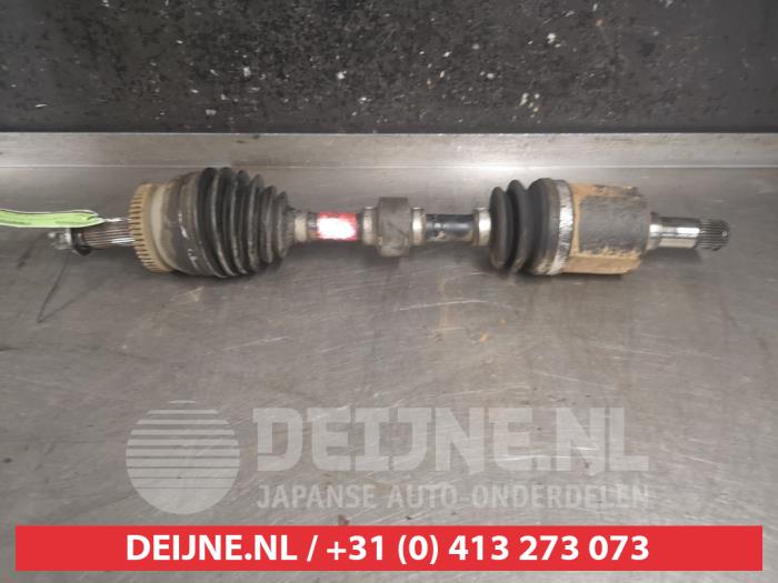 Gebruikte Aandrijfas links-voor Hyundai Santa Fe II (CM) 2.2 CRDi 16V 4x4 Prijs € 75,00 Margeregeling aangeboden door V.Deijne Jap.Auto-onderdelen BV