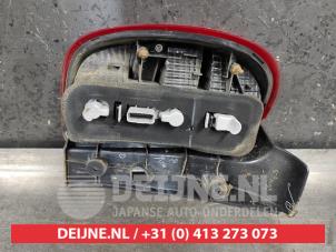 Nissan Micra Achterlicht rechts O489778 foto 3