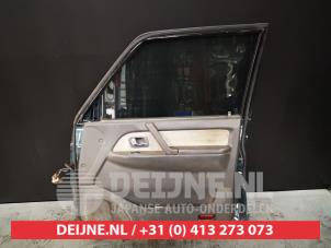 Mitsubishi Pajero Portier 4Deurs rechts-voor O489833 foto 3