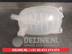 Nissan Juke Ausgleichsbehälter O490124 foto 2