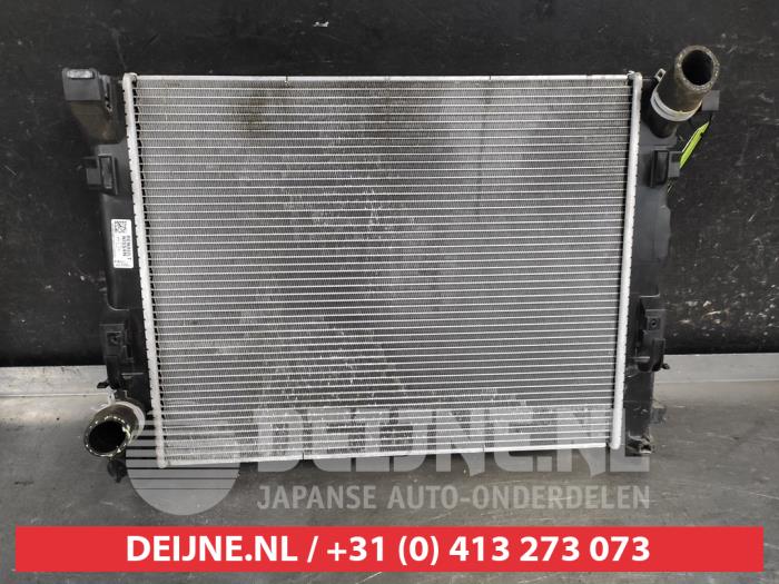 Gebruikte Radiateur Nissan Juke (F16) 1.0 DIG-T 117 12V Prijs € 100,00 Margeregeling aangeboden door V.Deijne Jap.Auto-onderdelen BV