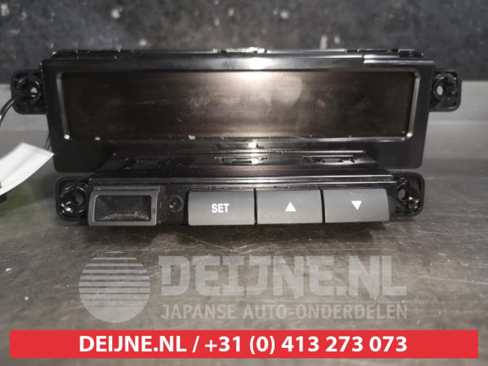 Gebruikte Display Interieur Kia Pro cee'd (EDB3) 1.6 CVVT 16V Prijs € 35,00 Margeregeling aangeboden door V.Deijne Jap.Auto-onderdelen BV