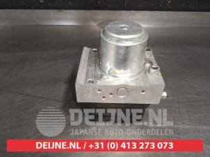 Honda Jazz ABS pump O490330 photo 2