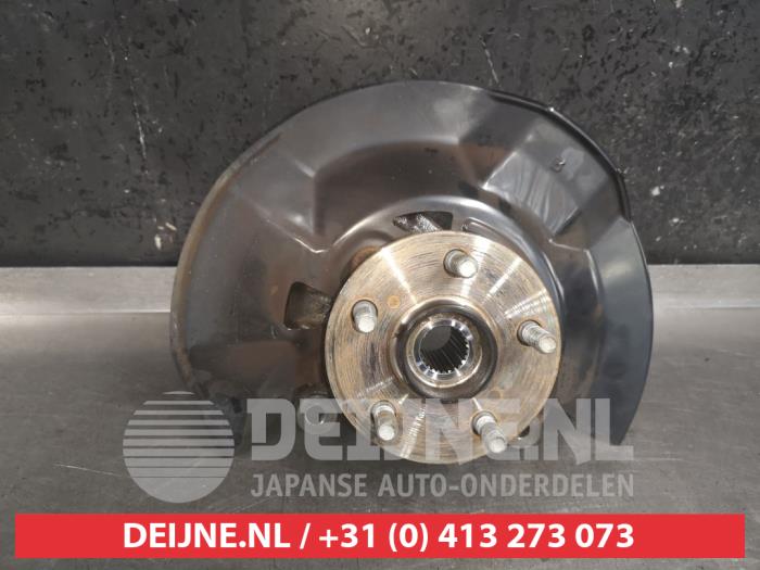 Toyota Prius Achsschenkel rechts vorne O490431