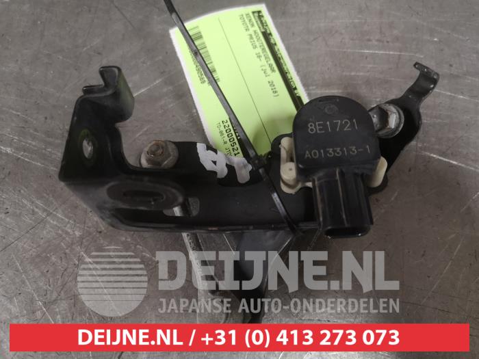 Toyota Prius Xenon Höhenregler O490589