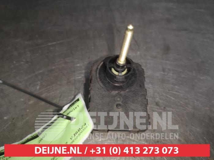 Toyota Corolla Verso Scheinwerfermotor O491178