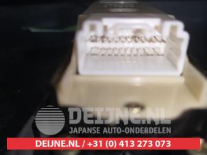 Toyota Corolla Verso Kombischalter Fenster O491186 foto 3