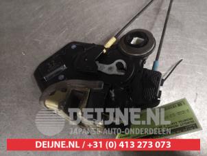 Daihatsu Sirion Deurslot Mechaniek 4Deurs links-achter O491288 foto 2