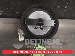 Gebruikte Speaker Subaru Impreza III (GH/GR) 2.0D AWD Prijs € 20,00 Margeregeling aangeboden door V.Deijne Jap.Auto-onderdelen BV
