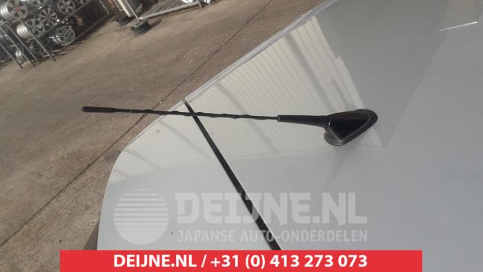 tanker Kelder Naleving van Lexus IS 200 Antenne - Onderdelen - Deijne.nl | Specialist in gebruikte auto -onderdelen