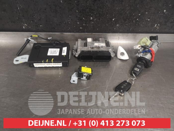 Hyundai I30 Computer Motormanagement O491808