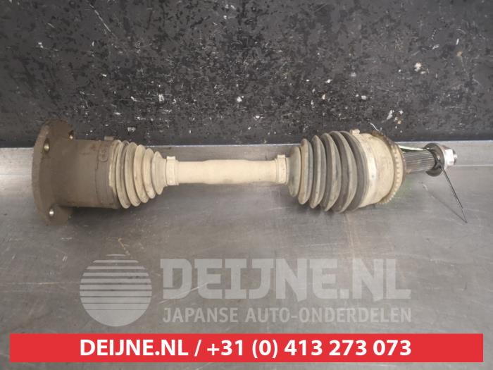 Gebruikte Aandrijfas rechts-voor Mitsubishi Pajero Hardtop (V8/9) Prijs € 75,00 Margeregeling aangeboden door V.Deijne Jap.Auto-onderdelen BV