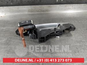 Toyota Aygo Portiergreep 4Deurs links-achter O492167 foto 3