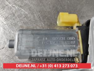 Toyota Yaris Window mechanism 4-door, front right O492735 photo 2