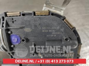 Kia Carens Ruitenwissermotor voor O492979 foto 3