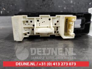 Toyota Landcruiser Height control switch O493101 photo 2