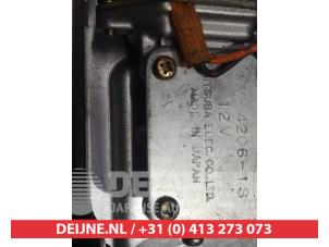Suzuki Swift Rear wiper motor O301326 photo 3