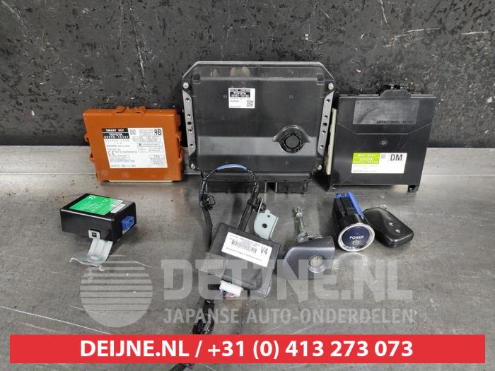 Lexus CT 200h Set of cylinder locks (complete) O493178