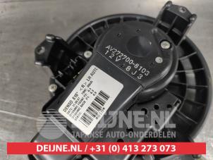 Toyota Auris Kachel Ventilatiemotor O493245 foto 2
